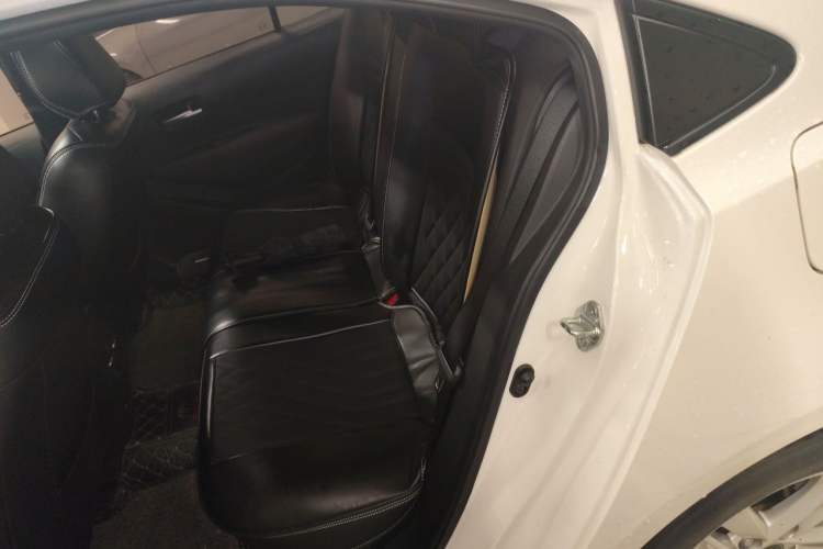 Used Toyota Levin 2022 185T CVT Luxury Edition Interior 4
