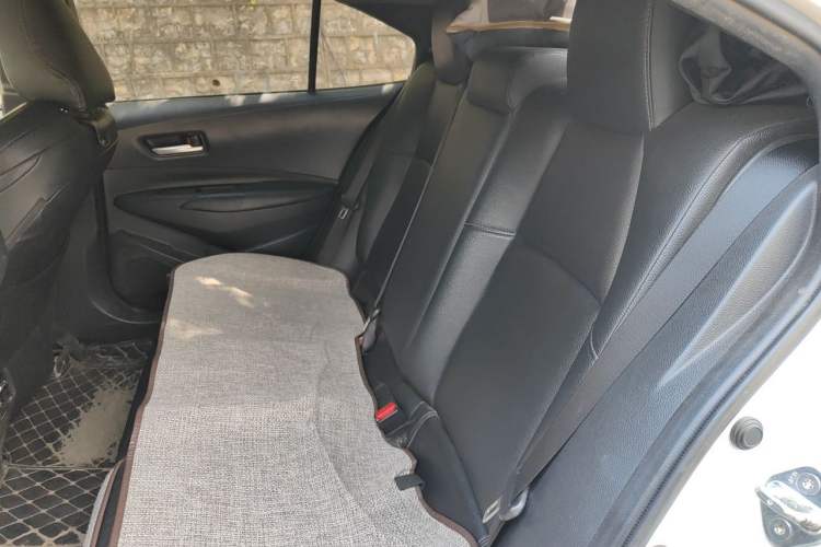Used Toyota Levin 2022 Dual-Engine 1.8H E-CVT Luxury Edition Interior 4