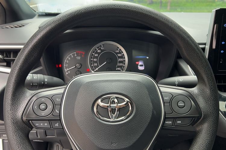 Used Toyota Levin 2022 185T CVT Luxury Edition Interior 4
