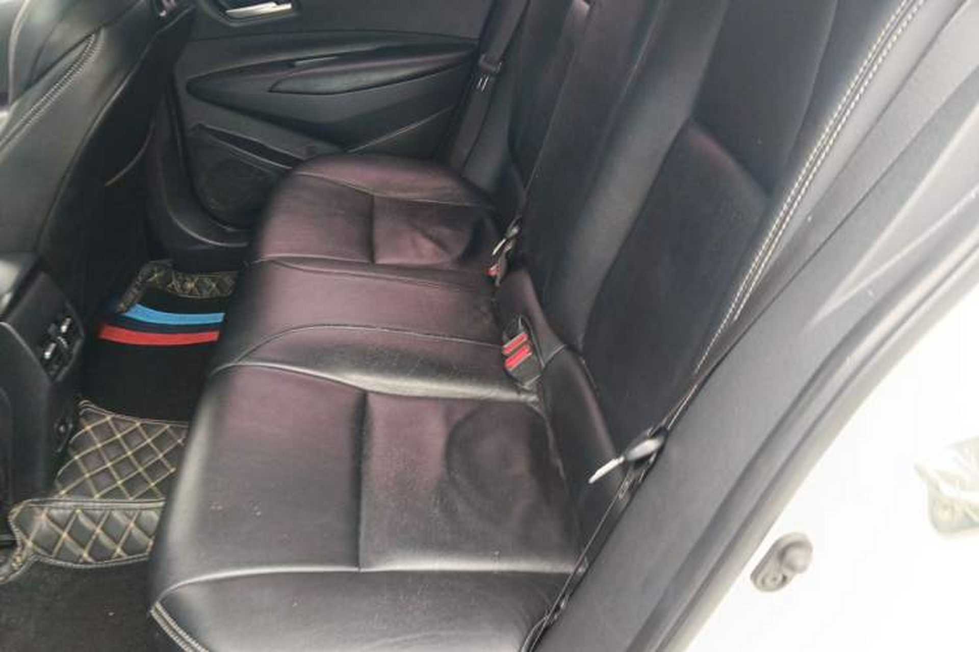 Used Toyota Levin 2022 Dual-Engine 1.8H E-CVT Luxury Edition Interior 4