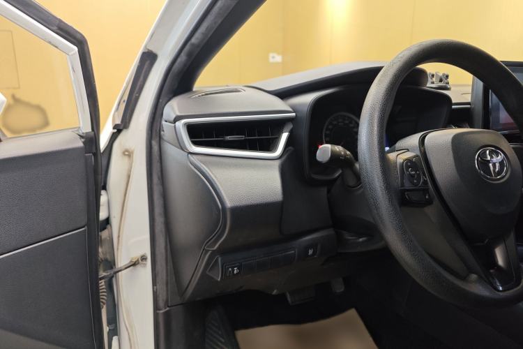 Used Toyota Levin 2022 Facelift TNGA 1.5L CVT Progressive Edition Interior 5