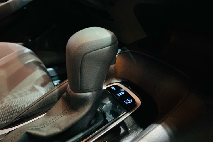 Used Toyota Levin 2022 185T CVT Luxury Edition Interior 5