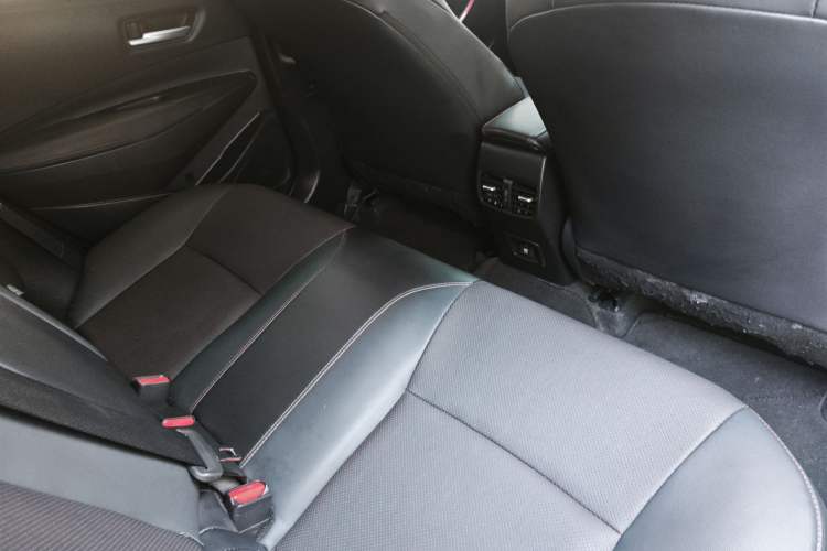 Used Toyota Levin 2022 Dual-Motor 1.8H E-CVT Sport Edition Interior 6
