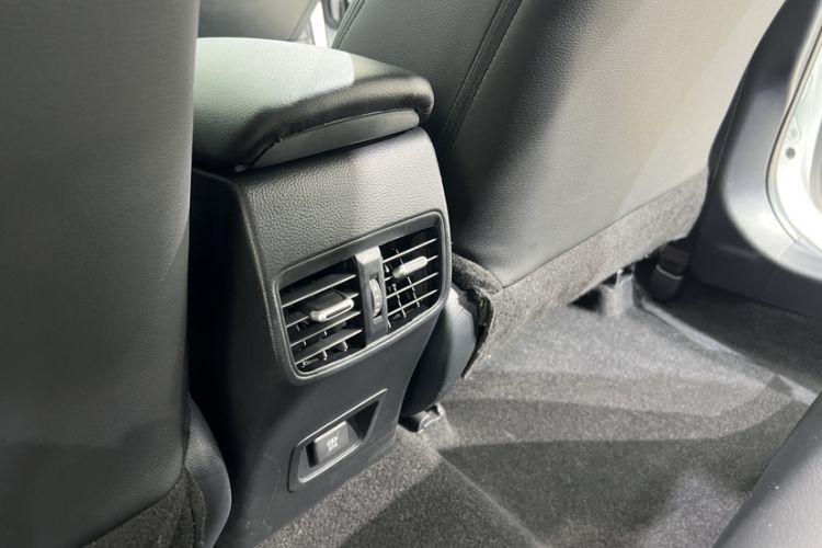 Used Toyota Levin 2022 185T CVT Luxury Edition Interior 7