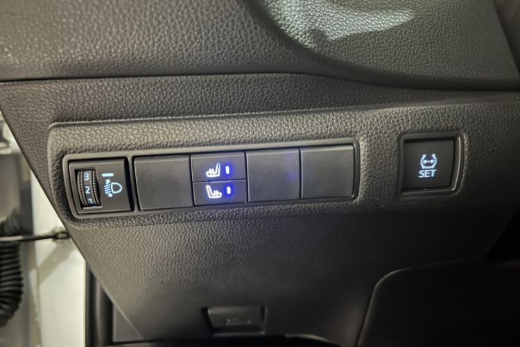 Used Toyota Levin 2022 TNGA 1.5L CVT Leading Edition Interior 8