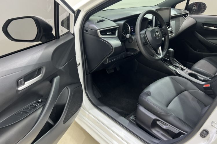 Used Toyota Levin 2022 185T CVT Luxury Edition Interior 8