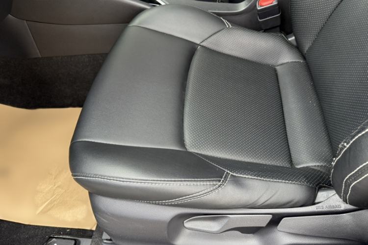 Used Toyota Levin 2022 Dual-Motor 1.8H E-CVT Leading Edition Interior 9