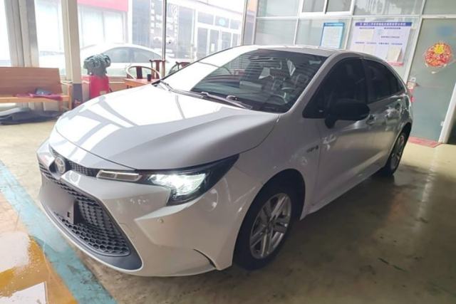 Ojetý Toyota Levin 2022 Dual-Motor 1.8H E-CVT Leading Edition