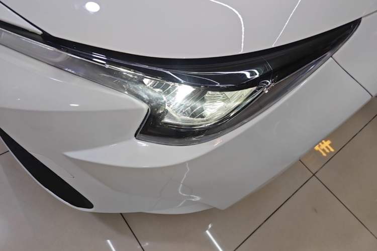 Used Toyota Levin 2022 Facelift TNGA 1.5L CVT Progressive Edition Left Front Headlight