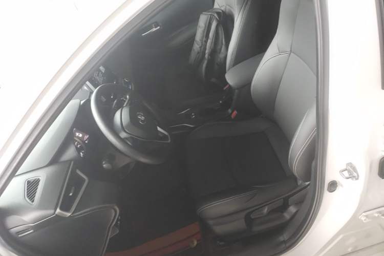 Used Toyota Levin 2022 185T CVT Luxury Edition Left Front Seat