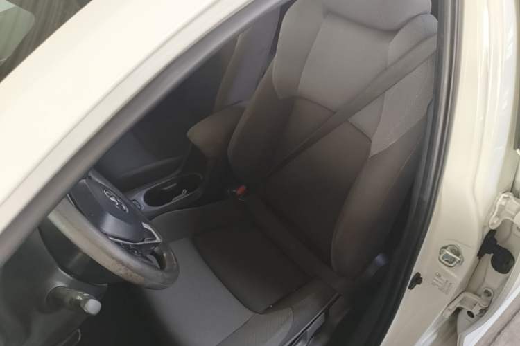 Used Toyota Levin 2022 185T CVT Luxury Edition Left Front Seat