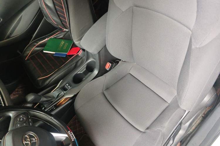 Used Toyota Levin 2022 185T CVT Luxury Edition Left Front Seat