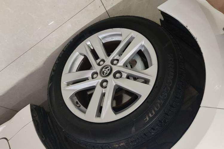 Used Toyota Levin 2022 Dual-Motor 1.8H E-CVT Progressive Edition Left Front Wheel Hub