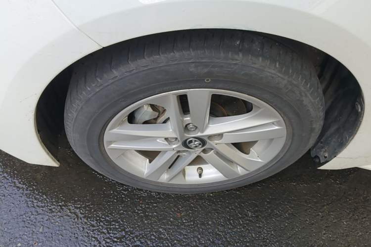 Used Toyota Levin 2022 Facelift TNGA 1.5L CVT Progressive Edition Left Front Wheel Hub