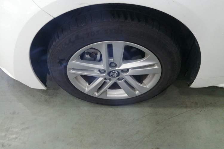 Used Toyota Levin 2022 Dual-Motor 1.8H E-CVT Progressive Edition Left Front Wheel Hub