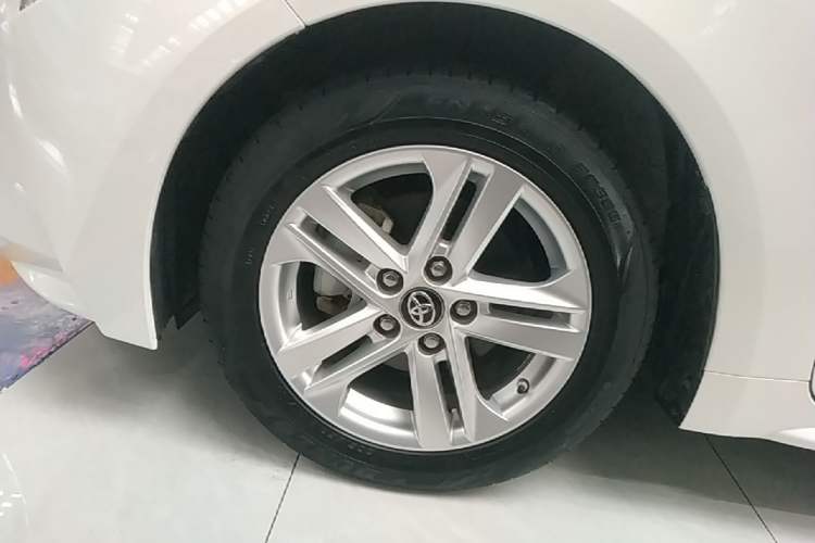 Used Toyota Levin 2022 Facelift TNGA 1.5L CVT Progressive Edition Left Front Wheel Hub