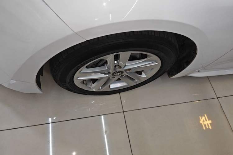 Used Toyota Levin 2022 Facelift TNGA 1.5L CVT Progressive Edition Left Front Wheel Hub