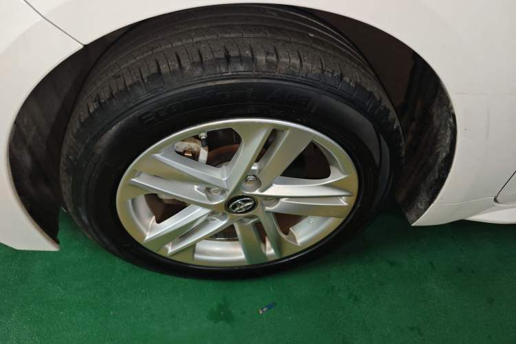 Used Toyota Levin 2022 Dual-Motor 1.8H E-CVT Progressive Edition Left Front Wheel Hub