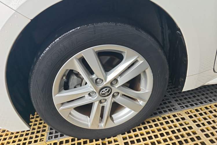 Used Toyota Levin 2022 185T CVT Luxury Edition Left Front Wheel Hub