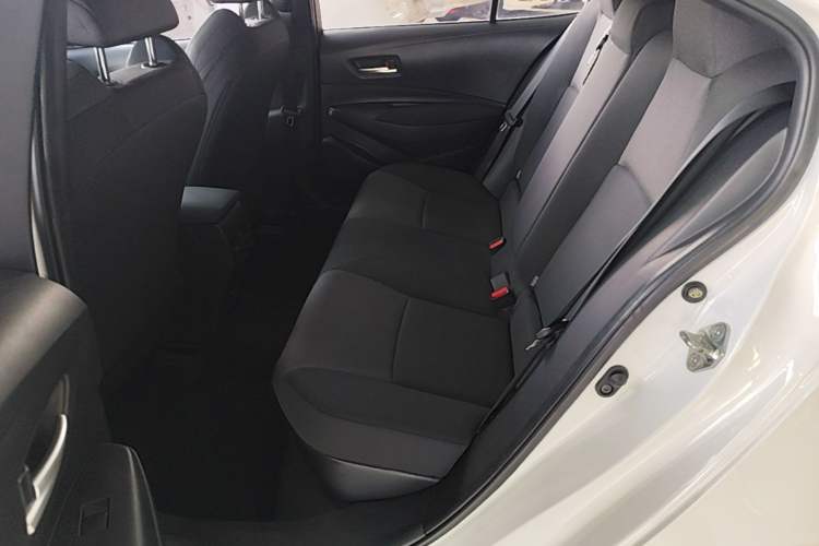 Used Toyota Levin 2022 Dual-Motor 1.8H E-CVT Leading Edition Left Rear Seat