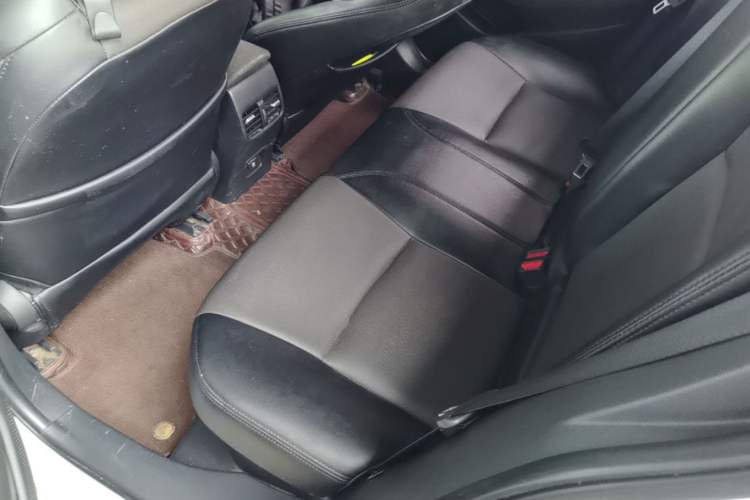 Used Toyota Levin 2022 Dual-Engine 1.8H E-CVT Luxury Edition Left Rear Seat