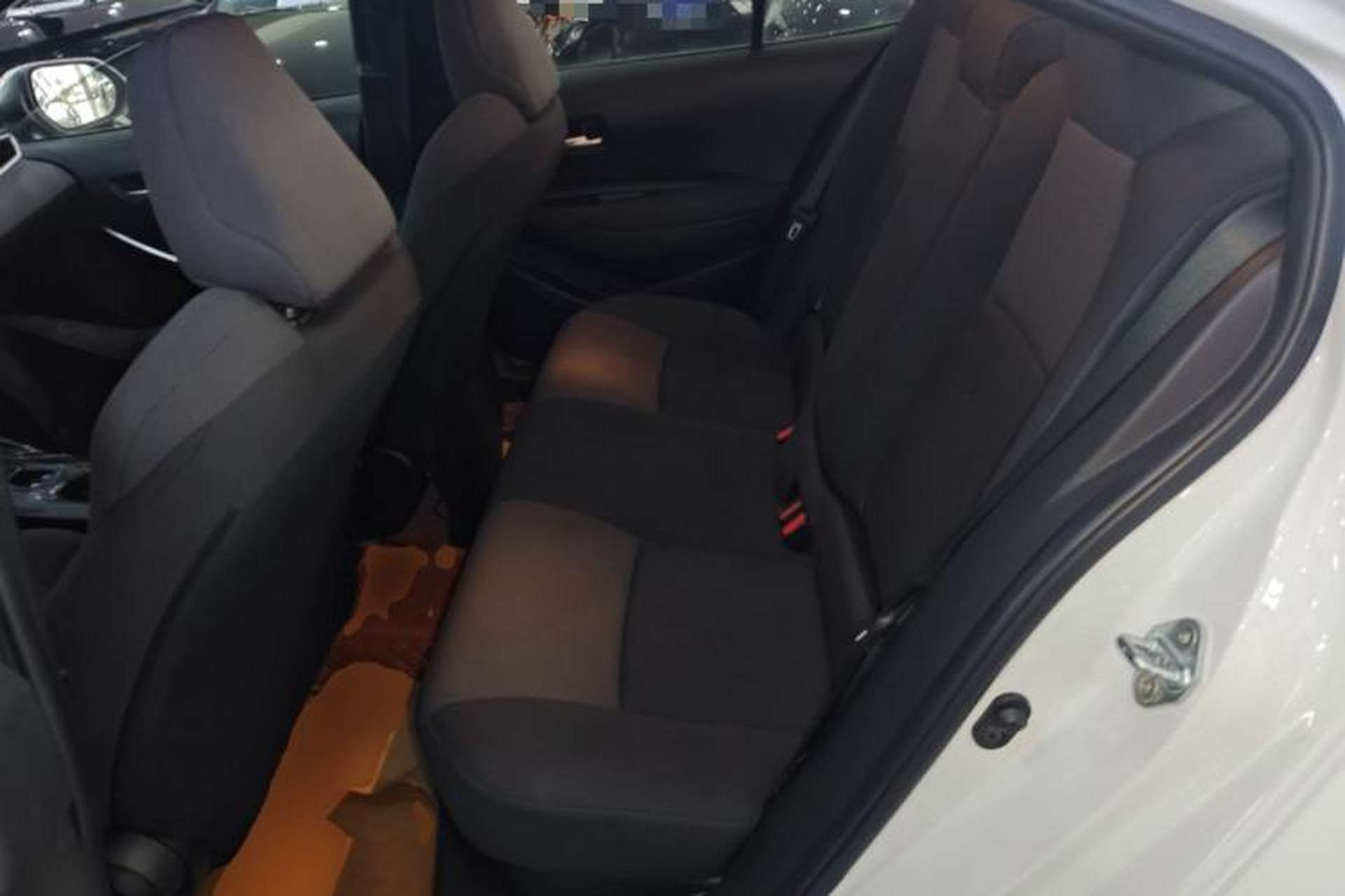 Used Toyota Levin 2022 Dual-Engine 1.8H E-CVT Luxury Edition Left Rear Seat