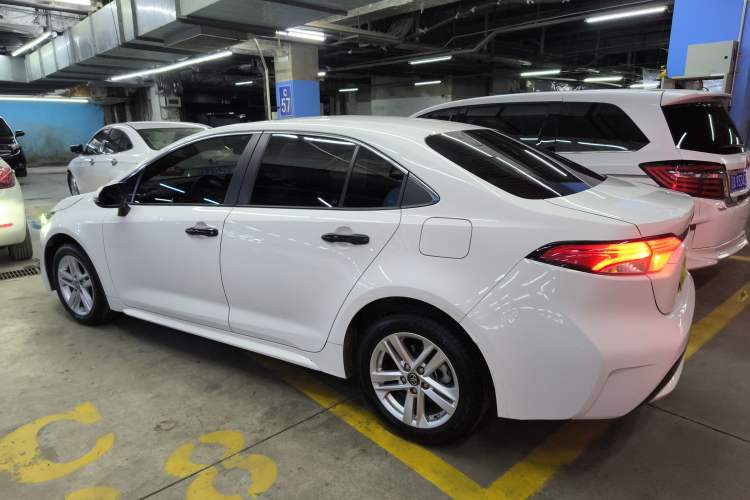 Used Toyota Levin 2022 Dual-Engine 1.8H E-CVT Luxury Edition Left Side