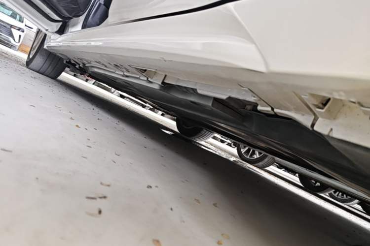 Used Toyota Levin 2022 Facelift TNGA 1.5L CVT Progressive Edition Left Side Sill