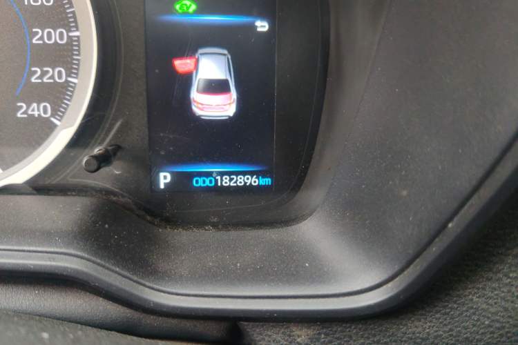 Used Toyota Levin 2022 Dual-Motor 1.8H E-CVT Progressive Edition Odometer Close Up