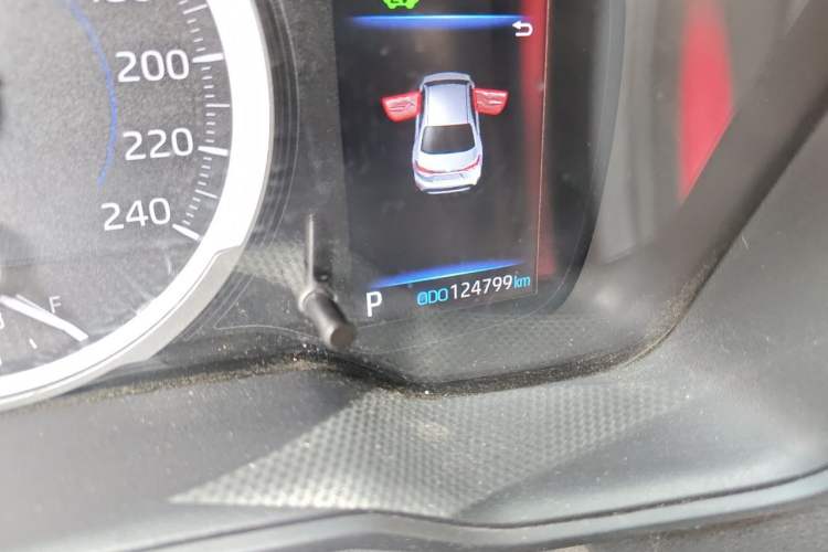 Used Toyota Levin 2022 Dual-Engine 1.8H E-CVT Luxury Edition Odometer Close Up