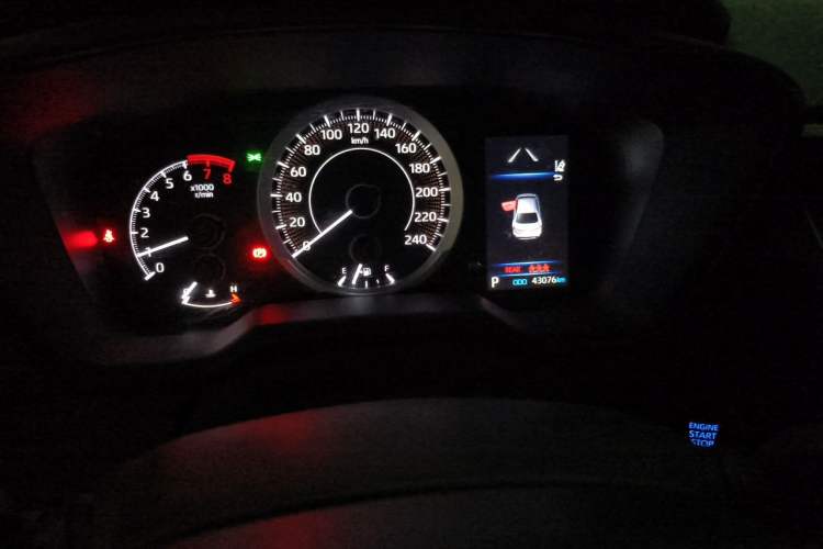 Used Toyota Levin 2022 185T CVT Luxury Edition Odometer Close Up