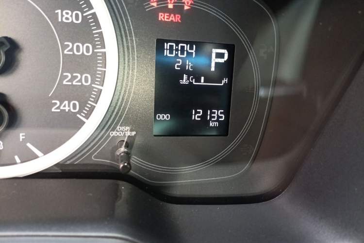 Used Toyota Levin 2022 Facelift TNGA 1.5L CVT Progressive Edition Odometer Close Up