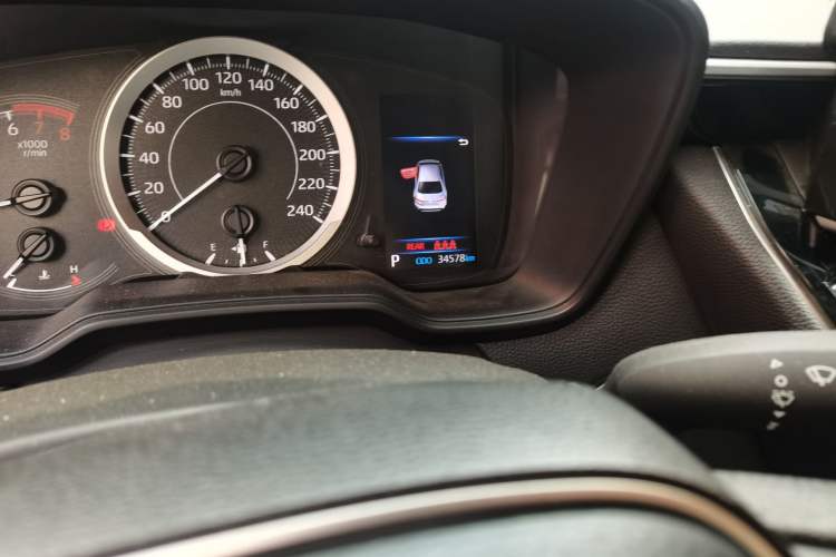 Used Toyota Levin 2022 185T CVT Luxury Edition Odometer Close Up