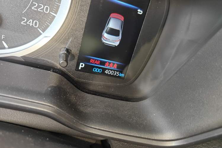 Used Toyota Levin 2022 185T CVT Luxury Edition Odometer Close Up