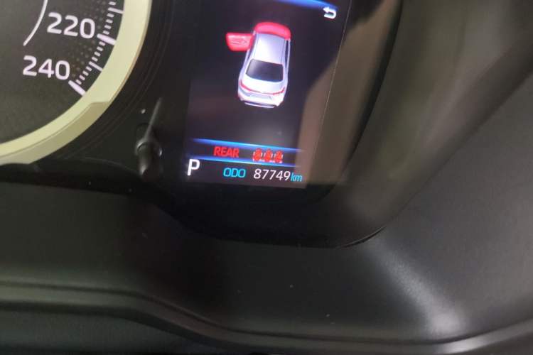 Used Toyota Levin 2022 185T CVT Luxury Edition Odometer Close Up