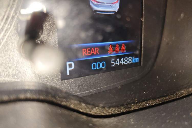 Used Toyota Levin 2022 Dual-Motor 1.8H E-CVT Leading Edition Odometer Close Up