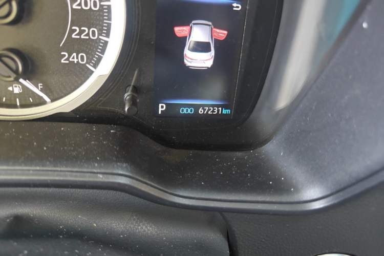 Used Toyota Levin 2022 185T CVT Sport Edition Odometer Close Up
