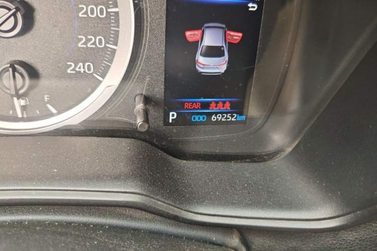 Used Toyota Levin 2022 Dual-Motor 1.8H E-CVT Sport Edition Odometer Close Up