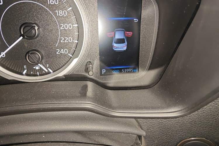 Used Toyota Levin 2022 185T CVT Luxury Edition Odometer Close Up
