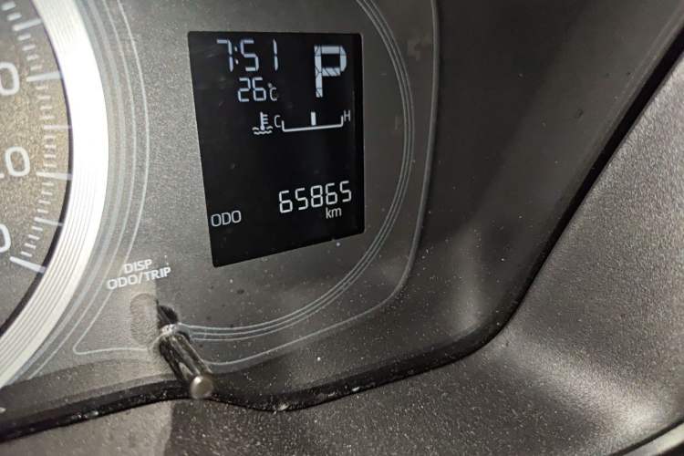 Used Toyota Levin 2022 Facelift TNGA 1.5L CVT Progressive Edition Odometer Close Up
