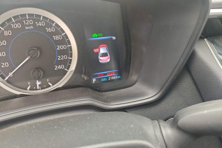 Used Toyota Levin 2022 Dual-Engine 1.8H E-CVT Luxury Edition Odometer Close Up