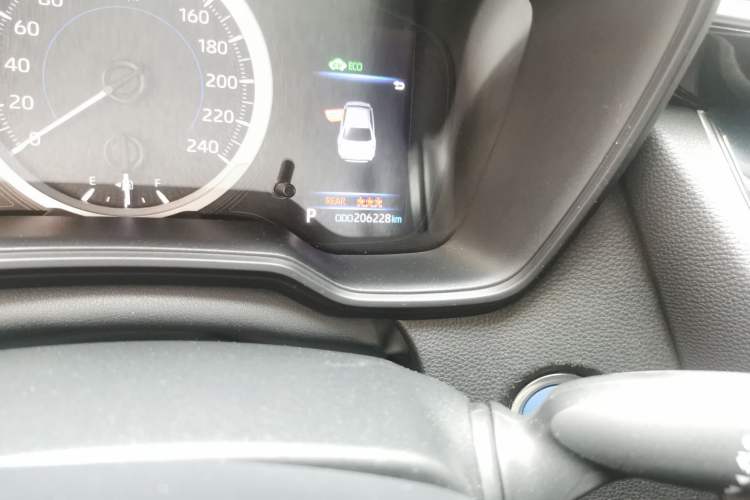 Used Toyota Levin 2022 Dual-Engine 1.8H E-CVT Luxury Edition Odometer Close Up