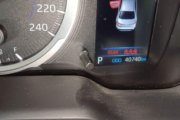 Used Toyota Levin 2022 Dual-Engine 1.8H E-CVT Luxury Edition Odometer Close Up