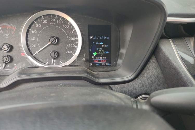 Used Toyota Levin 2022 185T CVT Sport Edition Odometer Close Up