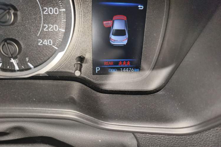 Used Toyota Levin 2022 185T CVT Luxury Edition Odometer Close Up