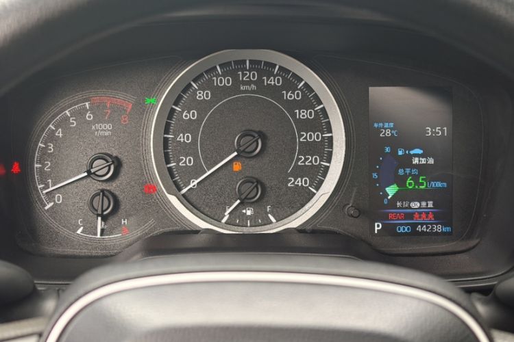 Used Toyota Levin 2022 185T CVT Luxury Edition Odometer Close Up