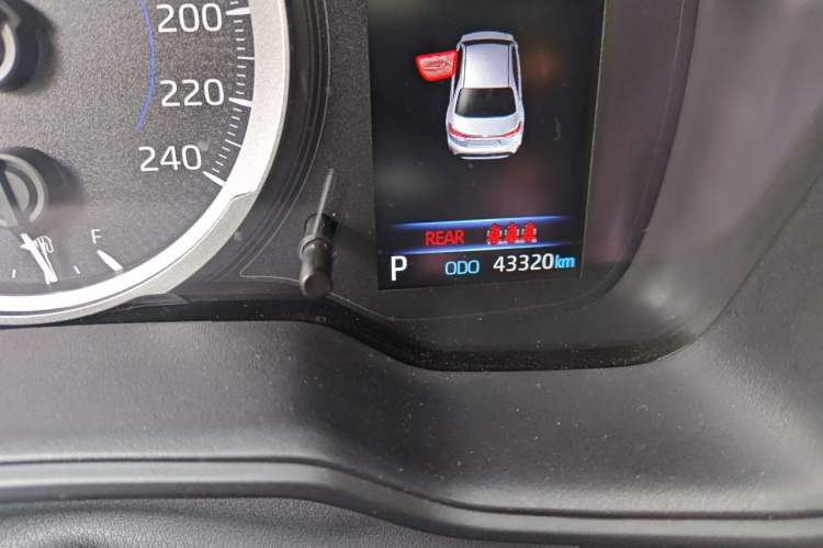 Used Toyota Levin 2022 Dual-Motor 1.8H E-CVT Sport Edition Odometer Close Up