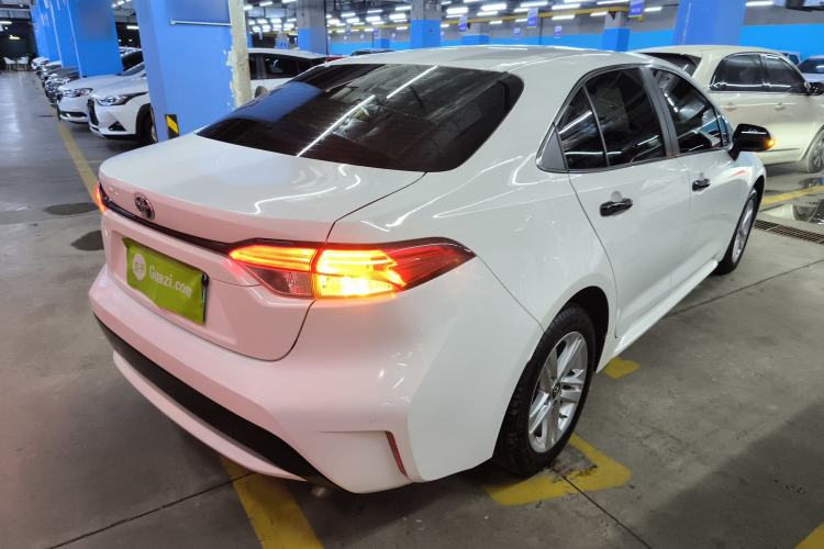 Used Toyota Levin 2022 Dual-Engine 1.8H E-CVT Luxury Edition Rear Right 45 Deg
