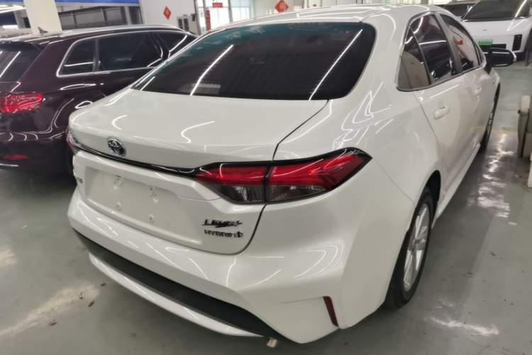 Used Toyota Levin 2022 Dual-Engine 1.8H E-CVT Luxury Edition Rear Right 45 Deg