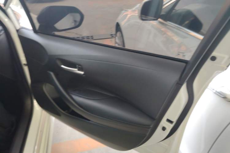 Used Toyota Levin 2022 185T CVT Luxury Edition Right Front Door Interior